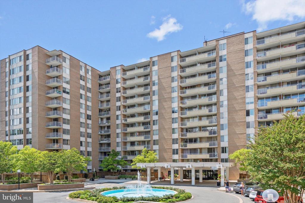 Foto principal - 3001 Veazey Terrace NW