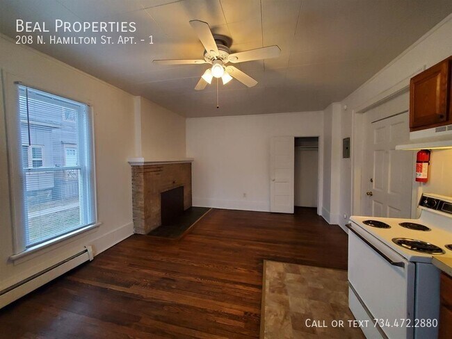 Building Photo - 208 N Hamilton St