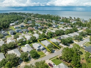 Building Photo - 48 S Harborview Rd