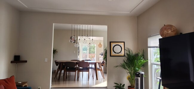 Foto del edificio - 4532 Reinhardt Dr