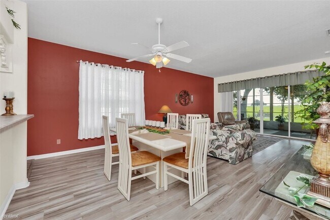 Foto del edificio - 4 br, 2 bath House - 20732 Prince Ranier P...