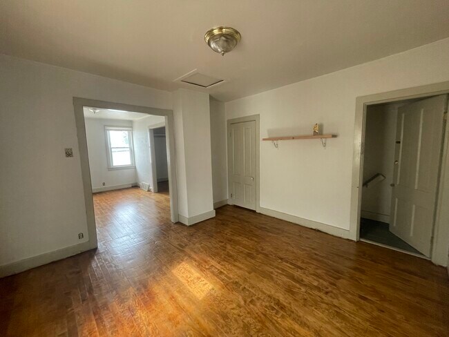 Foto del edificio - 1746 N Warren Ave