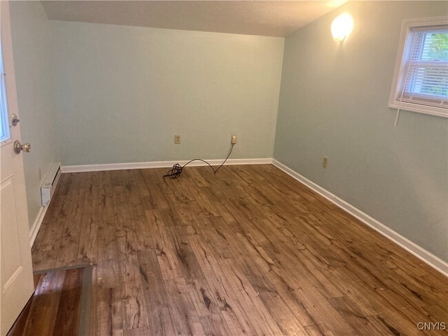 Building Photo - 313 High St