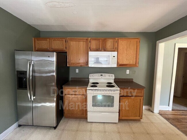 Foto del edificio - 627 Lupton Dr