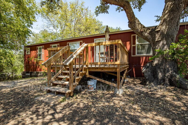 Primary Photo - 359 E Zipp Rd