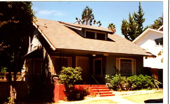 Building Photo - 368--372 N Avenue 53