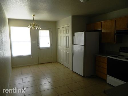 Building Photo - 3600 Littleleaf Dr