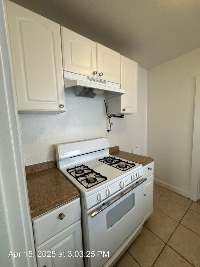 Foto del edificio - Remodel house ready for rent!