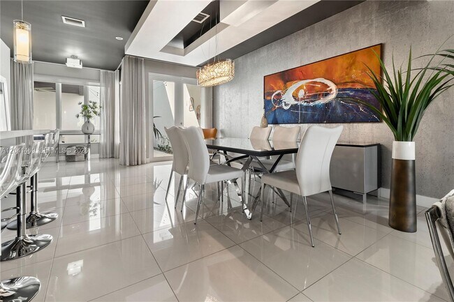 Foto del edificio - 6306 NW 104th Path