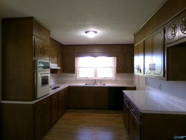 Foto del edificio - 1709 Oscar Patterson Rd