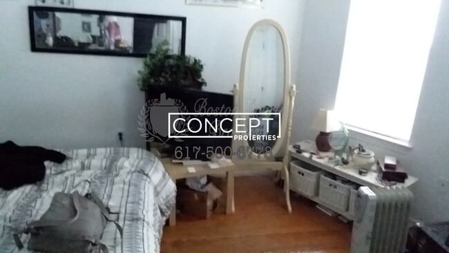 Building Photo - 26 Haskell St