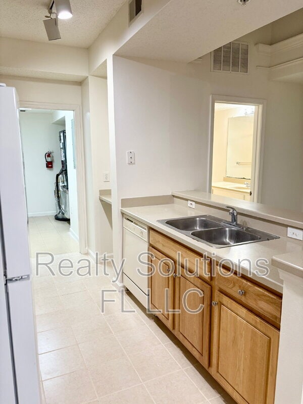 Foto del edificio - 12216 Wild Iris Way