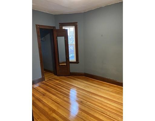 Building Photo - 39 Pleasant St