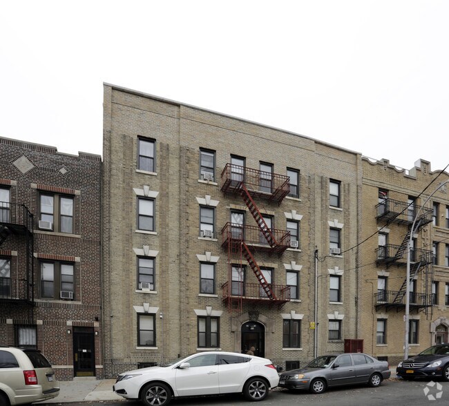 Building Photo - 2374 29th St