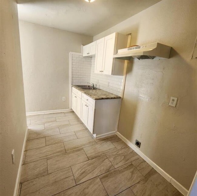 Foto del edificio - 1411 E 36th St