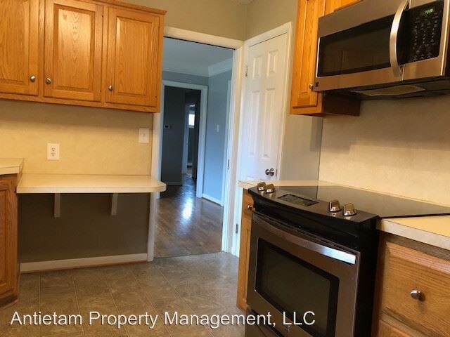 Building Photo - 13414 Cherry Tree Cir
