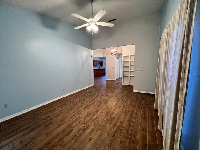 Foto del edificio - 439 NW 50th Blvd