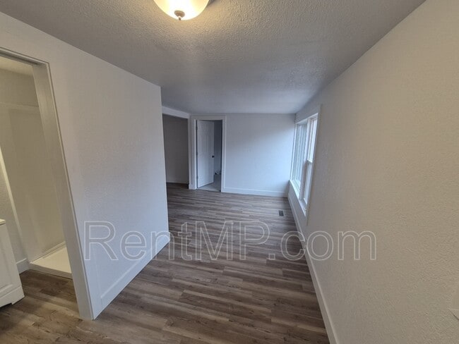 Foto del edificio - 1012 S Lansing St