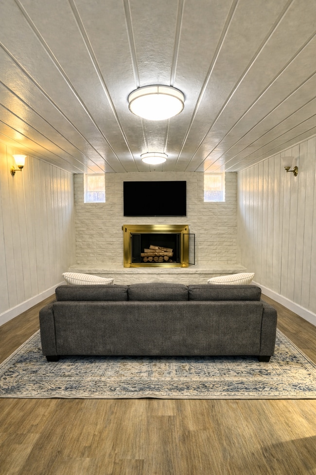 Foto del edificio - 3180 S Breeze Dr