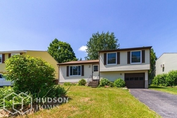 Primary Photo - NOW AVAILABLE! 3863 Pintail Path, Liverpoo...