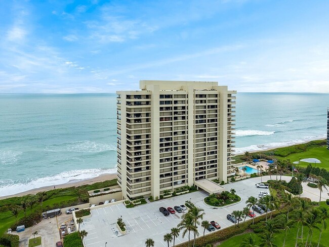 Foto del edificio - 8750 S Ocean Dr