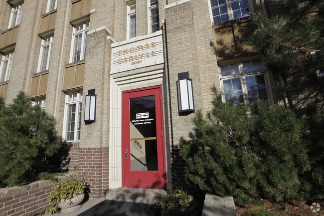 Thomas Carlyle Apartments - The Thomas Carlyle