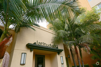 Latitude33 photo'