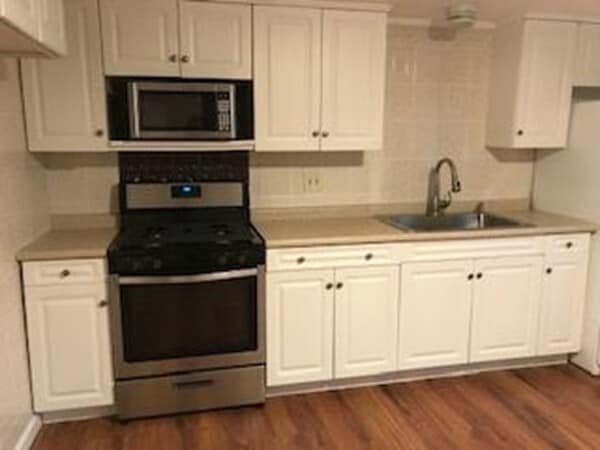 Building Photo - 4 Roy Ave