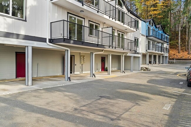 Building Photo - 9110 Redmond - Woodinville Rd NE