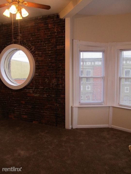 Building Photo - 1 br, 1 bath Apartment - 701 S 4th St