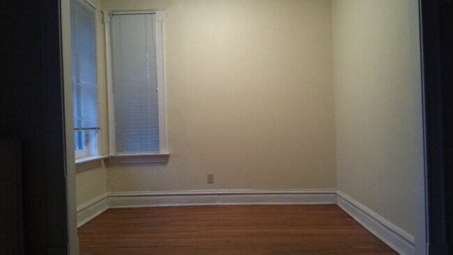 Dining Room - 921 De Mun Ave