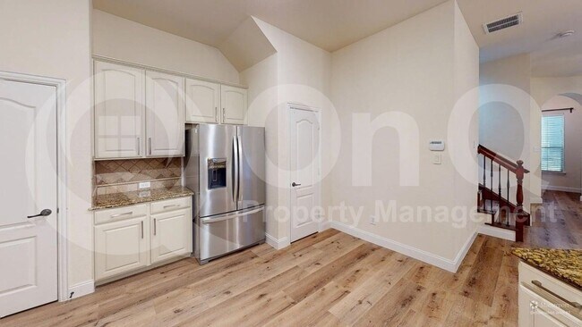Building Photo - 4233 Swan Forest Dr