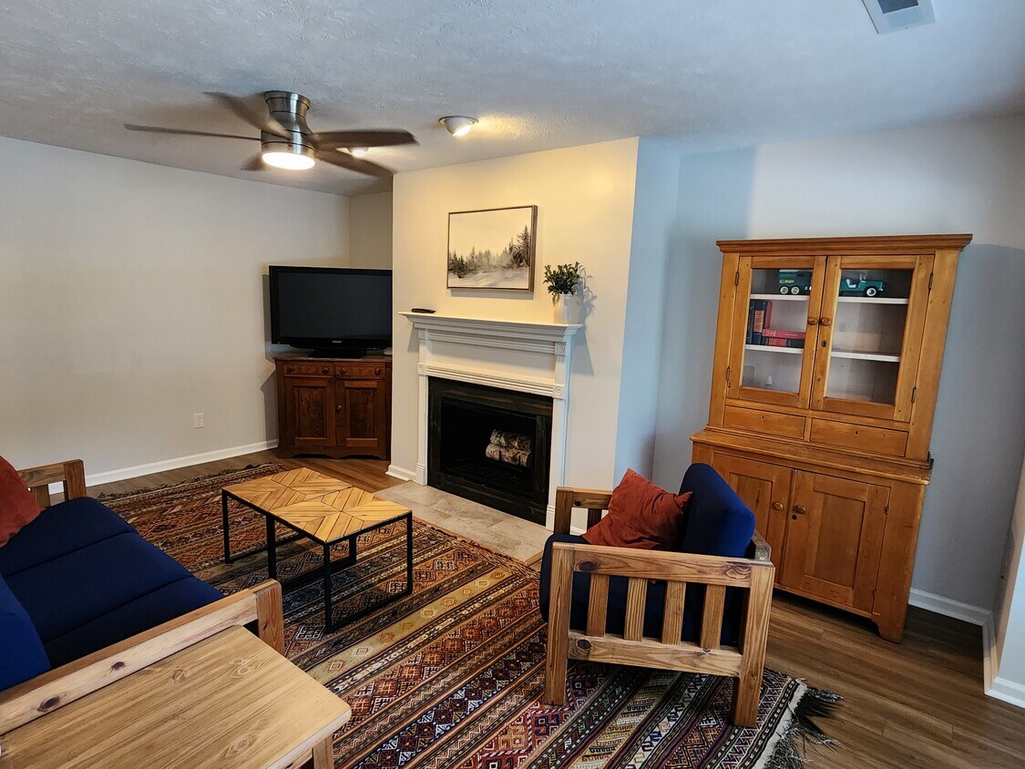 1710 Skiffes Creek Cir, Williamsburg, VA 23185 Townhome Rentals in