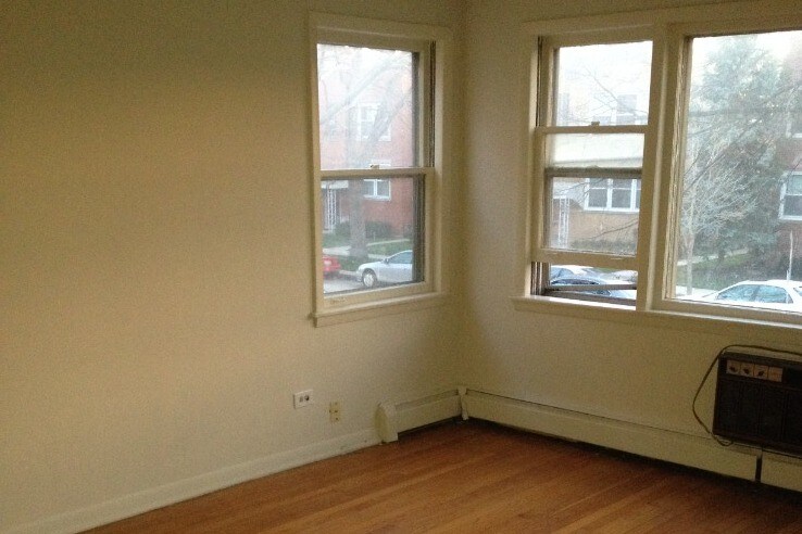 Primary Photo - 8047 Kilpatrick Ave
