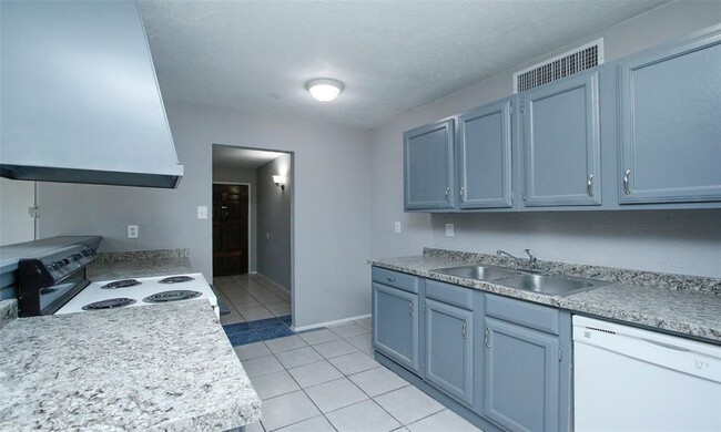 Foto del edificio - 17503 Autumn Trails Ln