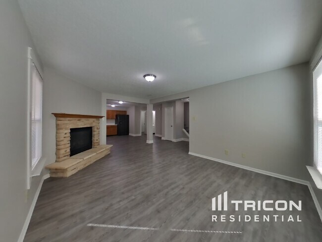 Building Photo - 2355 Bridlewood Dr