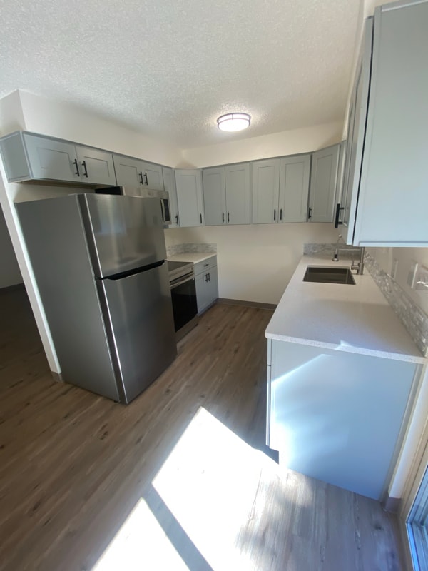 Building Photo - 906 S 42nd Ave