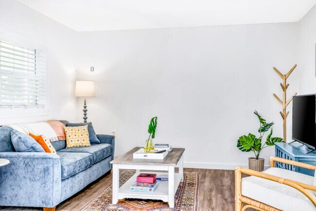 Foto del edificio - 512 Spring Ave