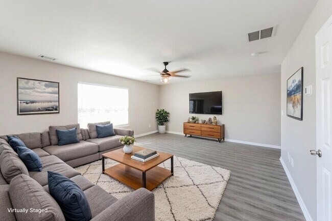 Foto del edificio - 122 Village Pkwy