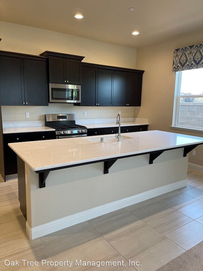 Foto del edificio - 3 br, 2 bath House - 3915 Ramona Avenue