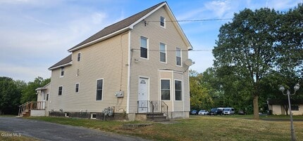 Building Photo - 363 Troy-Schenectady Rd
