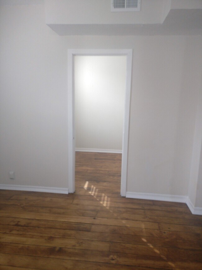 Foto del edificio - 211 17th Avenue Northeast