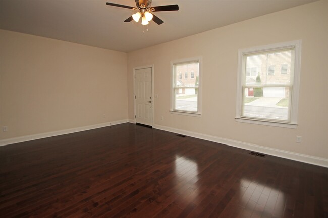 Building Photo - 2213 Lapis Ln
