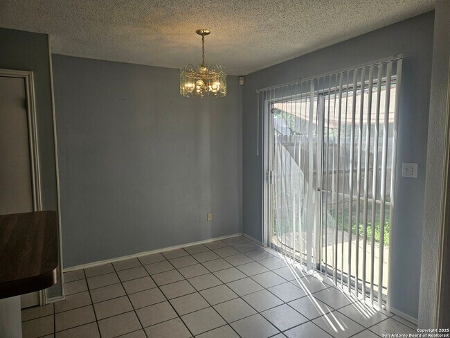 Building Photo - 10114 Terra Oak