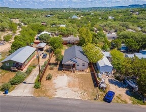 Building Photo - 691 Tamarack Dr