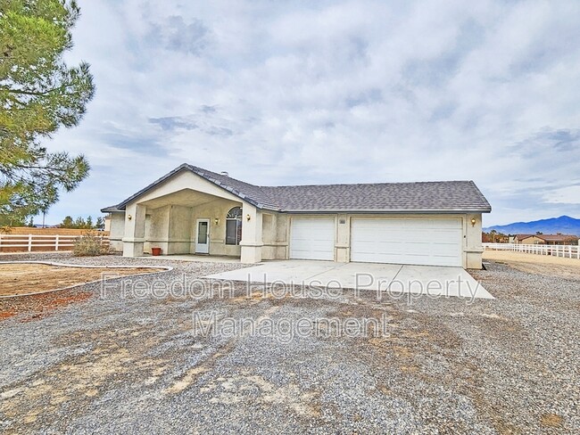 Building Photo - 1660 Chowchilla Cir