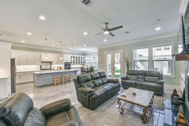 Building Photo - 18659 Clover Path