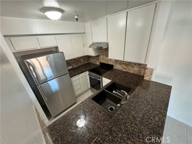 Building Photo - 3830 Avenida Del Presidente