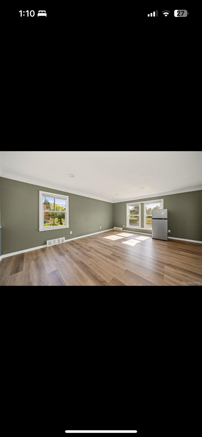 Foto del edificio - 4810 Chatsworth St