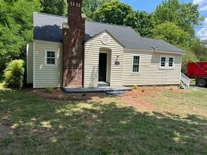 Building Photo - 5309 Cox Blvd NE